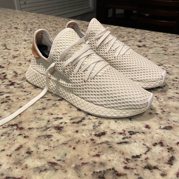 adidas Other - Adidas Deerupt Cream